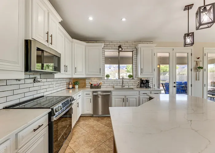 Breathtaking Family Retreat In Elite Gold Canyon! Casa vacanze *