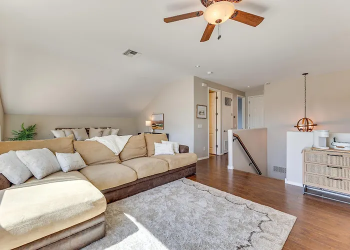 Breathtaking Family Retreat In Elite Gold Canyon! *