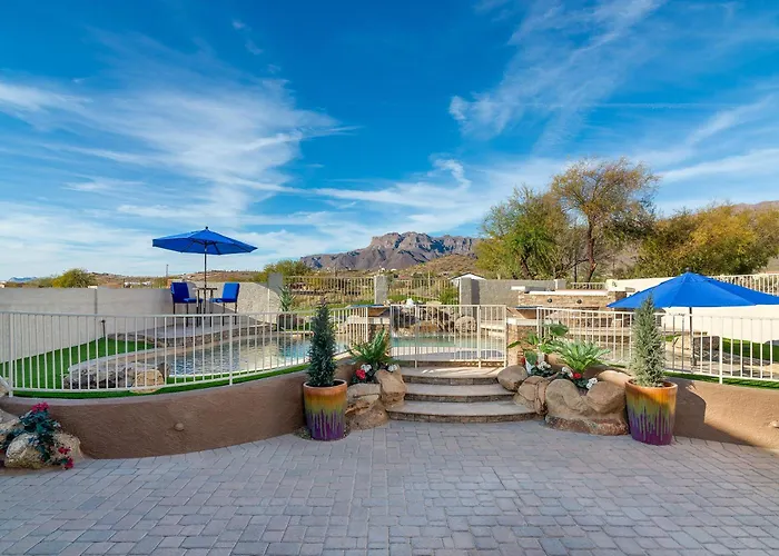 Breathtaking Family Retreat In Elite Gold Canyon! Casa vacanze