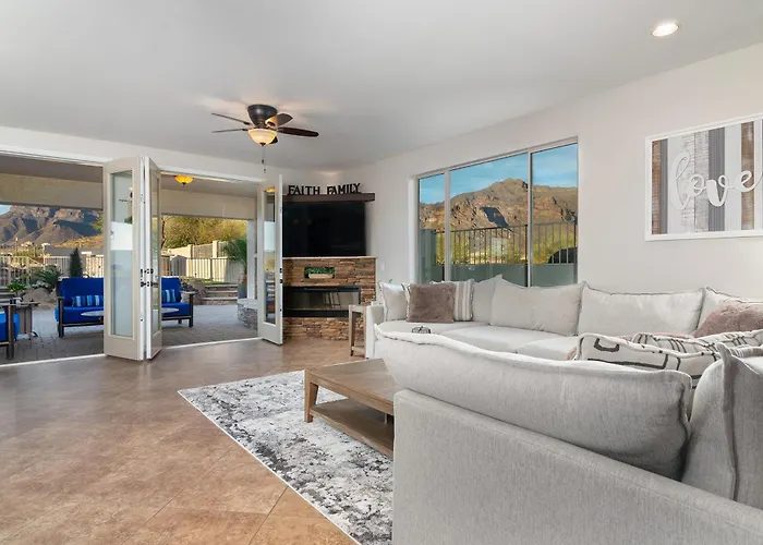 Breathtaking Family Retreat In Elite Gold Canyon! Casa vacanze *