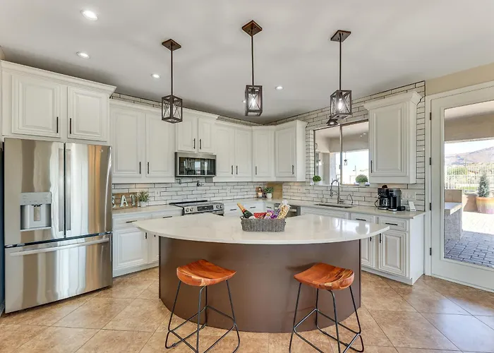 Casa vacanze Breathtaking Family Retreat In Elite Gold Canyon!